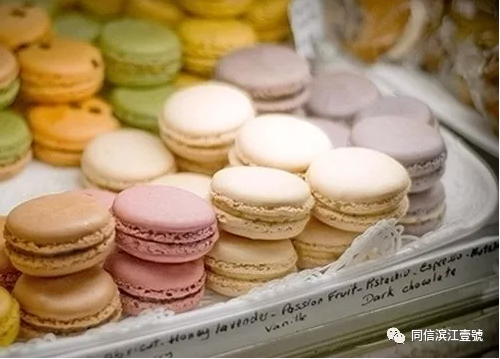 一見傾心，一口難忘，網(wǎng)紅甜品琉璃三彩，一秒甜進你心底！